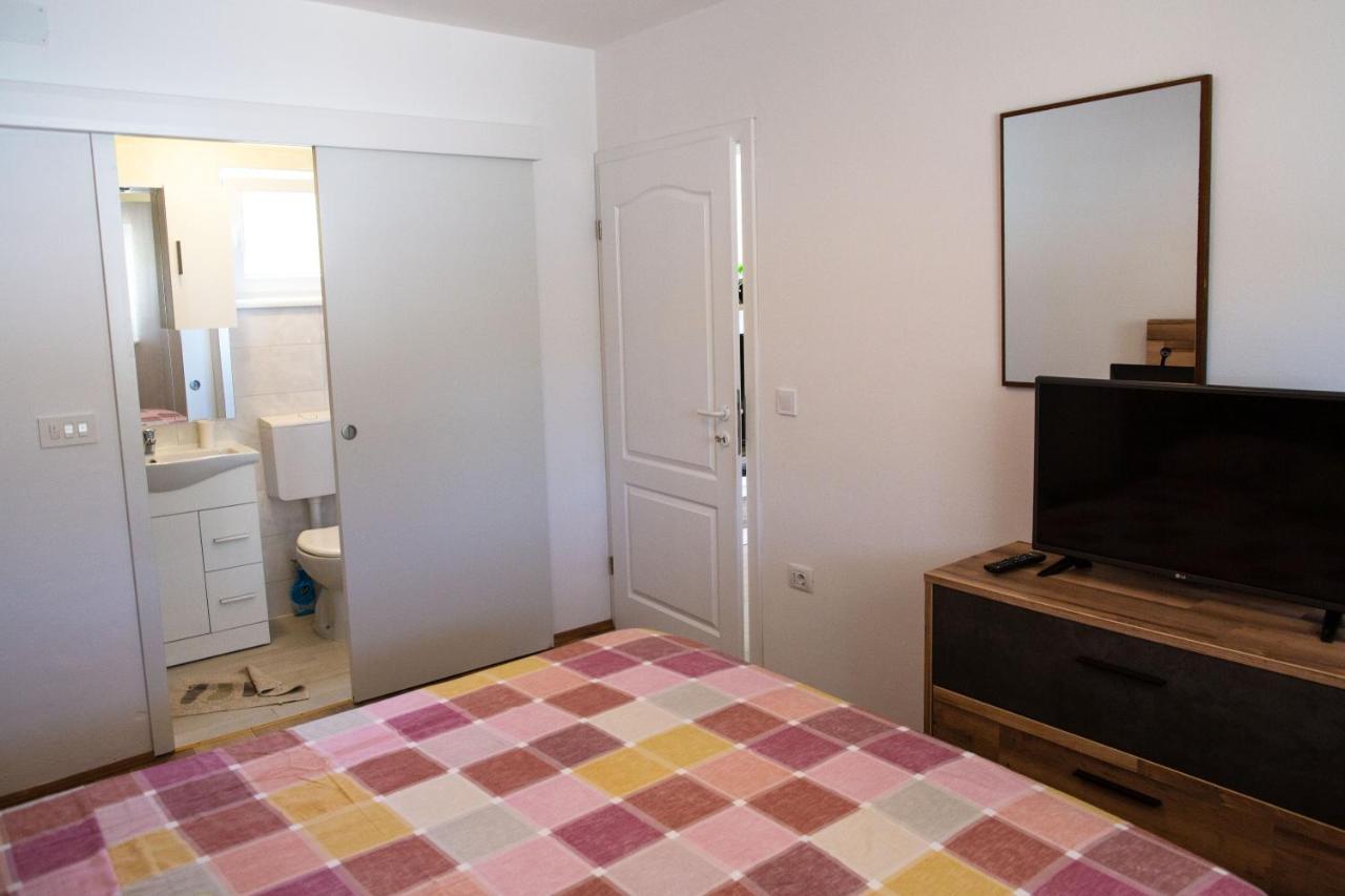 Holiday Home Petrovic Medulin Luaran gambar