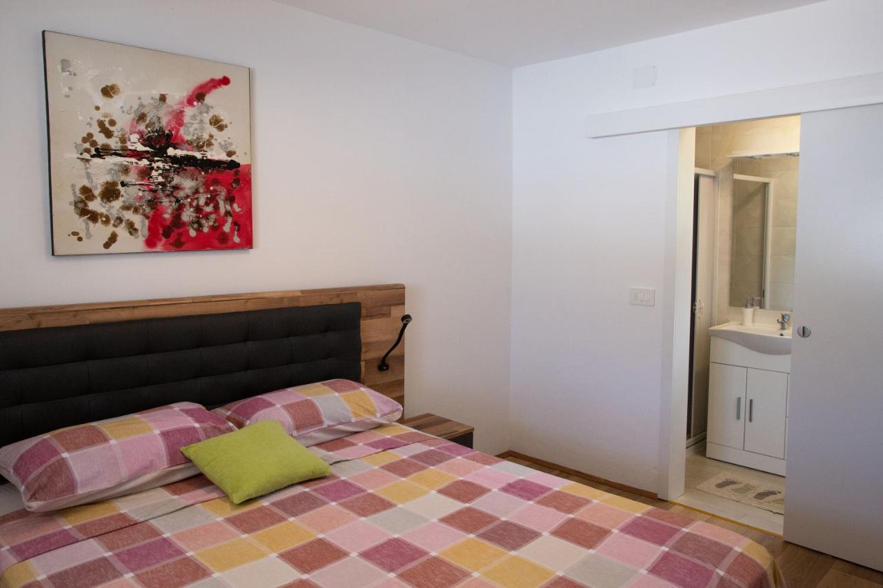 Holiday Home Petrovic Medulin Luaran gambar