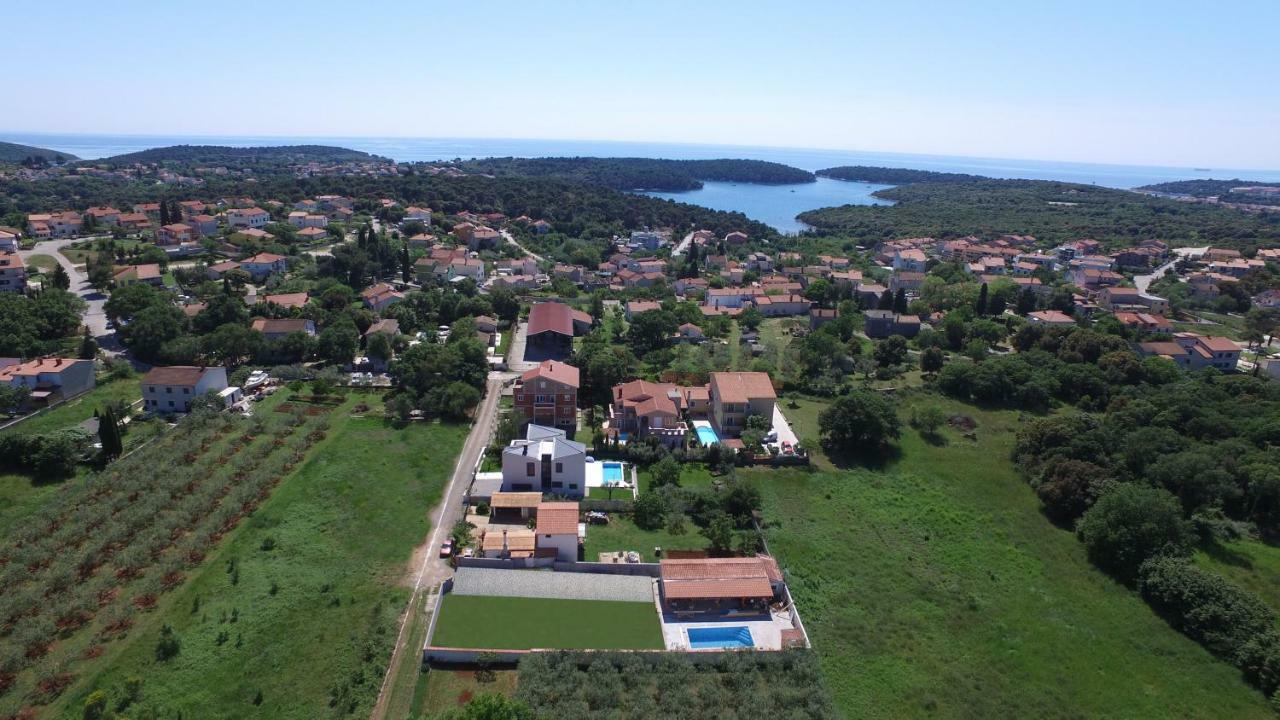 Holiday Home Petrovic Medulin Luaran gambar